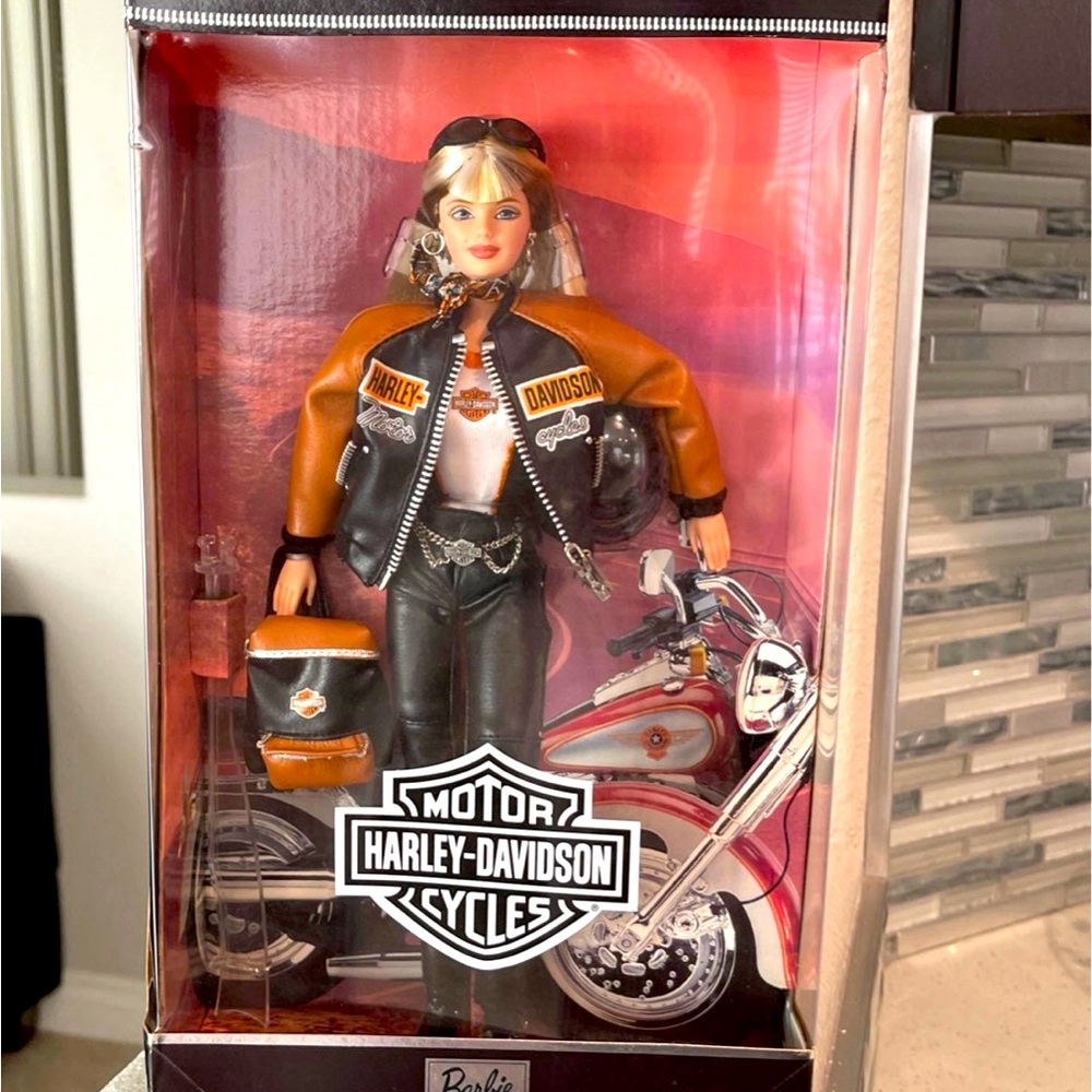 Harley Davidson 1999 Blonde Barbie Doll